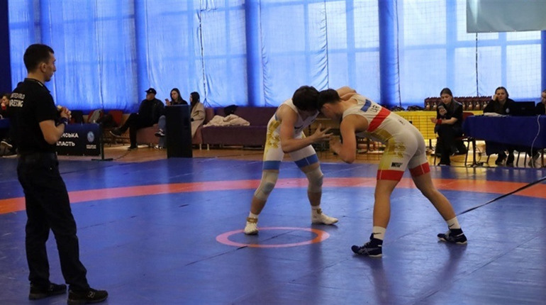 Пам'ять і боротьба на турнірі на честь Сергія Сітайла: Звягель приймав борців з усієї України