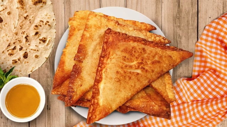 Рецепт дня: чебуреки з лаваша