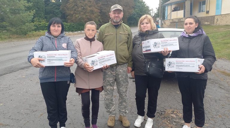 Військові та капеланська служба допомагають жителям прикордонних територій Білопільської громади
