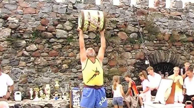 Сила духу та світові рекорди: згадуємо видатного звягелянина Олександра Дідовця
