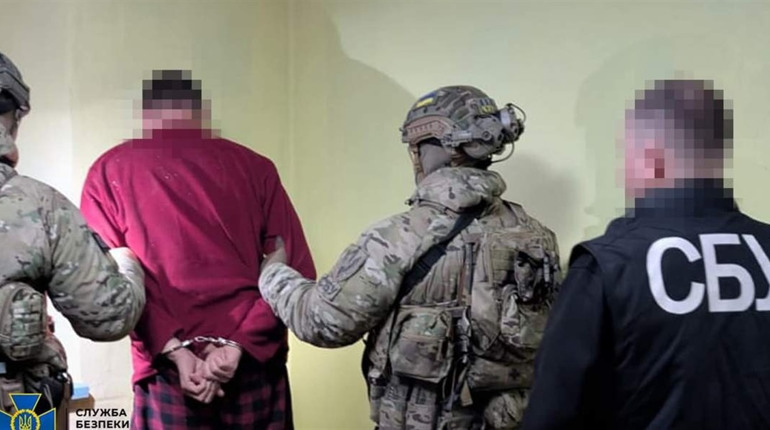 Збирав дані для ударів по Хмельниччині: в області викрили ще одного агента ФСБ