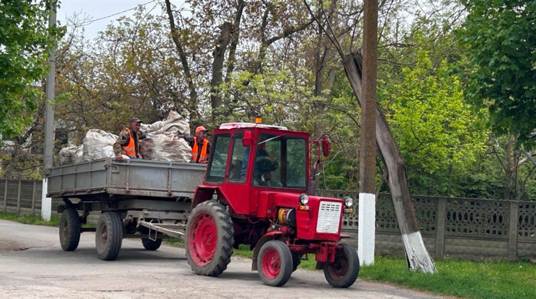 Якщо виїхали з Біляївської громади під час війни: що зробити, щоб не було боргу за вивіз сміття