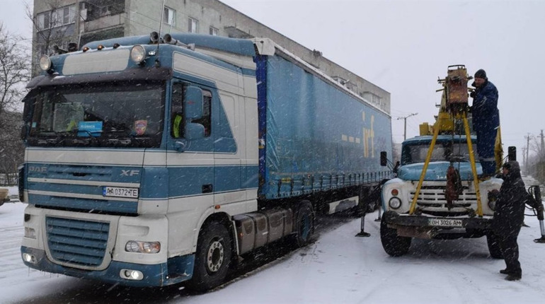 Кілія, яка залишилася без світла після атаки російських шахедів, отримала 7 потужних генераторів