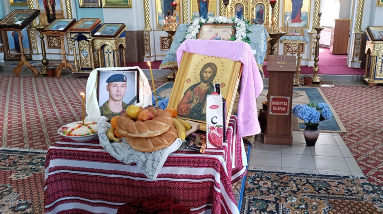 Захарівка попрощалася з Героєм: Максим Свистунов загинув, захищаючи Україну