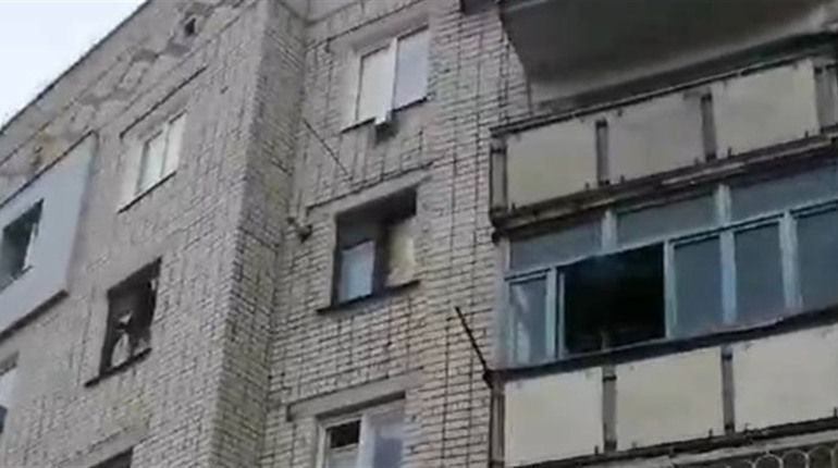 Обстріли в Новій Каховці 28 січня: поцілили у лікарню та школу