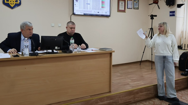 Премію мерові не знизили, заступника не поновили, до Кабміну звернулися: 65 сесія – остання частина