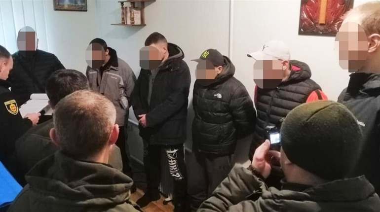 Шахрайство за ґратами: ув’язнені на Сарненщині ошукали людей на 116 тисяч гривень