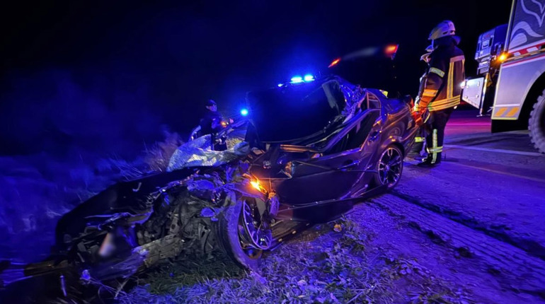 Смертельна ДТП в Одеському районі: загинула водійка, пасажирка — в лікарні