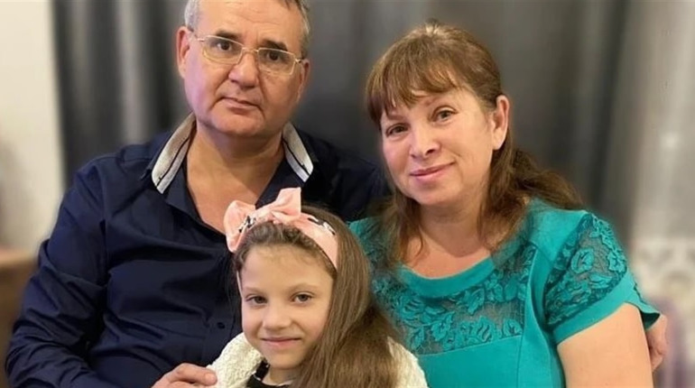 Біляївка.SOS. Родина просить допомогти прийомній донечці зробити перші кроки