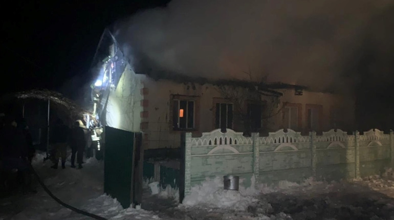 Рятувальники Вараського району за два дні ліквідували дві пожежі
