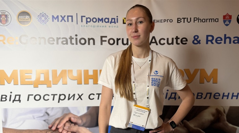 Перші кроки до нового життя: як 21-річна барчанка допомагає людям знову ставати на ноги