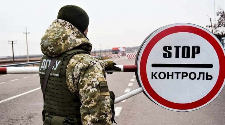 Проїзд без обмежень та без тестування – що відбувається на КПВВ з Кримом в липні