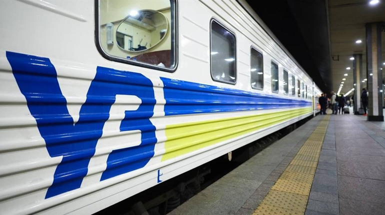 На Полтавщині тимчасово скорочено кількість приміських поїздів: що курсує, а що ні