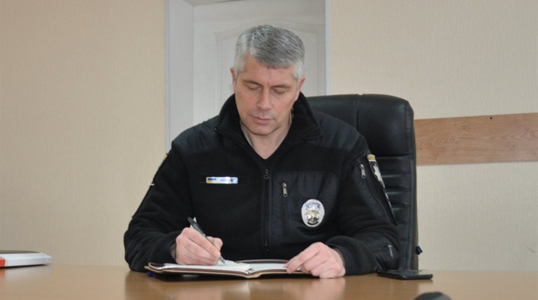 У Сватовому на прийом до начальника поліції можна прийти, а ще - зателефонувати. Як це зробити