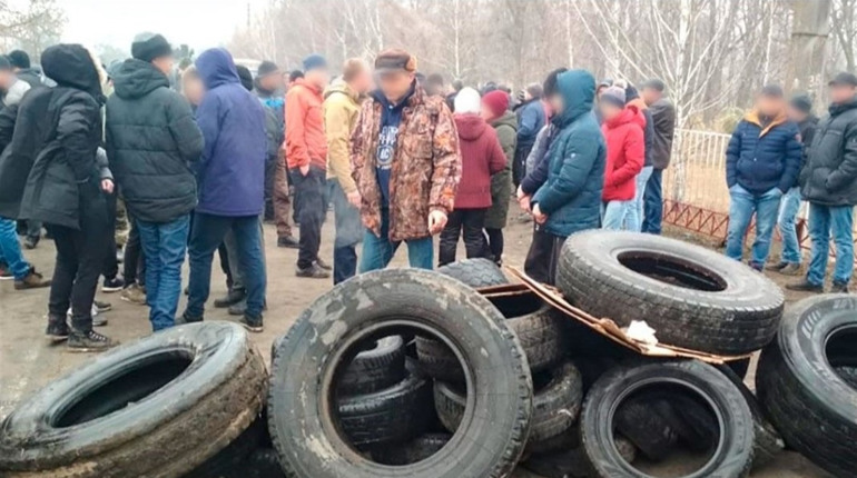 Стыдно за соотечественников: мелитопольцы возмущены протестами по поводу прибытия украинцев из Уханя
