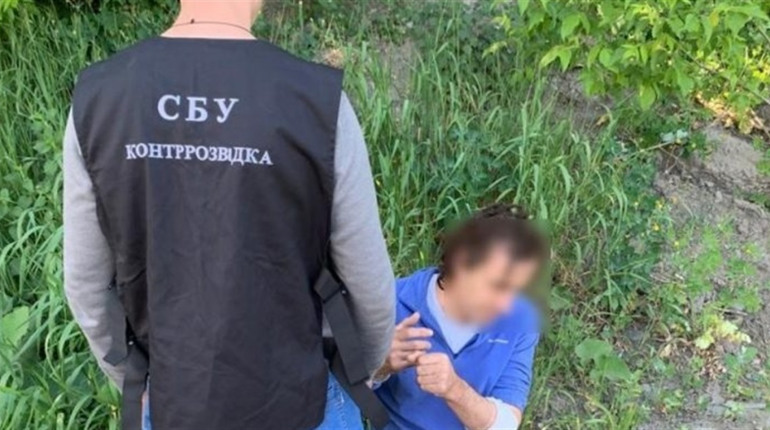 На Хмельниччині судитимуть держзрадника, котрий малював карти, скидав ворогу фото та відео