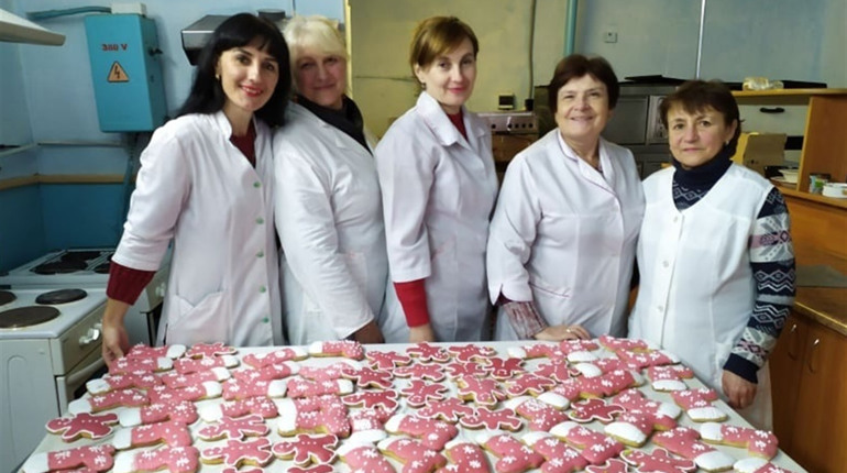 Пряники на благодійний ярмарок спекли у професійному ліцеї