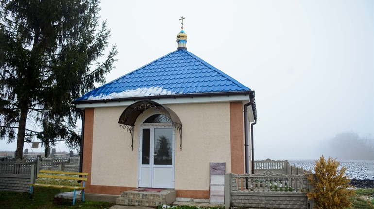 В Антонівці, що на Кагарличчині, на Введення освятили капличку 