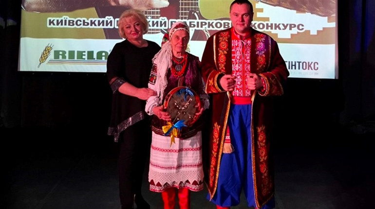 Дует Віри Яреми та Віталія Пащенка з Переяславщини виступив на фестивалі "Червона рута"