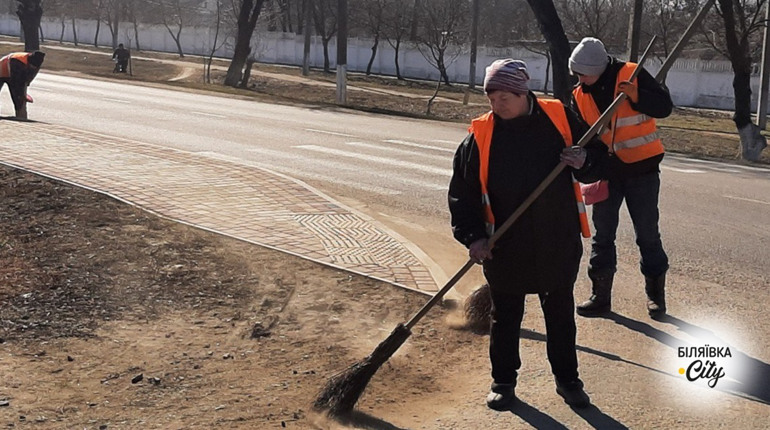 Лише 15,80 грн на місяць. Що жителі Біляївської громади отримують, сплачуючи ці кошти комунальникам