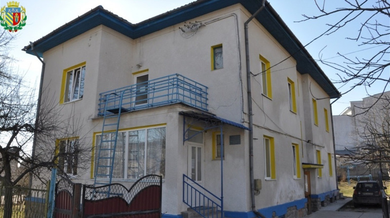 В інфекційному відділенні Чортківської райлікарні встановили апарат штучної вентиляції легень