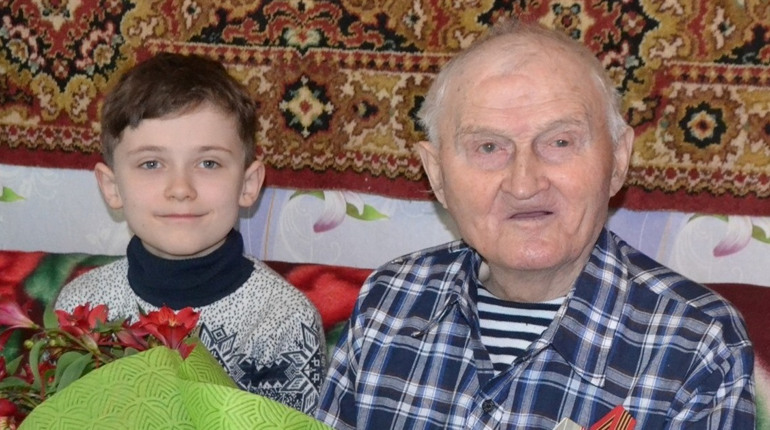 У Глухові зі 100-річним ювілеєм привітали довгожителя Єгора Дмитрієва