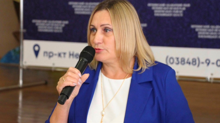 Про укриття, харчування, реформу школи - в інтерв'ю з начальницею управління освіти Ольгою Бобіною
