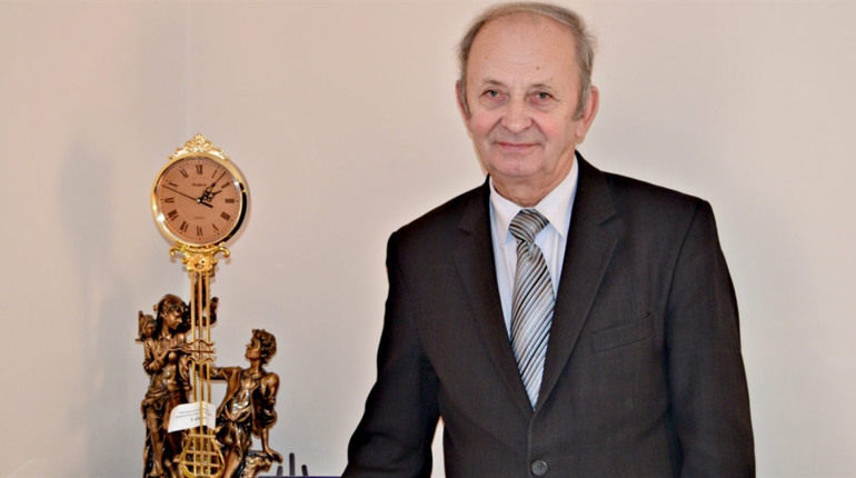 Вітаємо директора Ніжинської музичної школи з Днем народження!