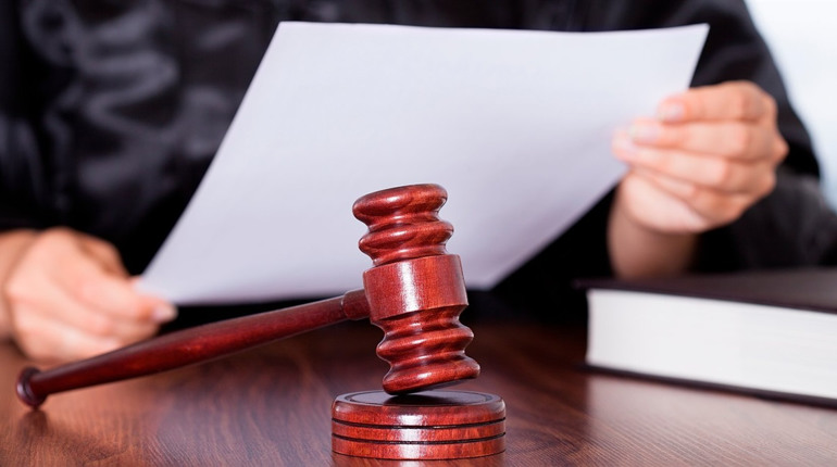Судитимуть жительку Іванівки Генічеського району: обійняла посаду в незаконній муніципальній раді