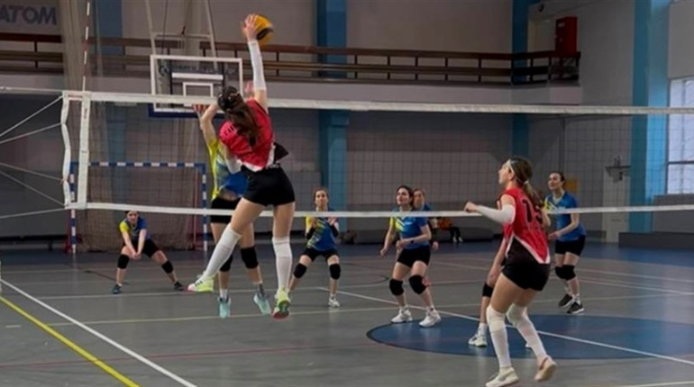 Срібні медалі первомайських волейболісток: черговий здобуток команди ДЮСШ