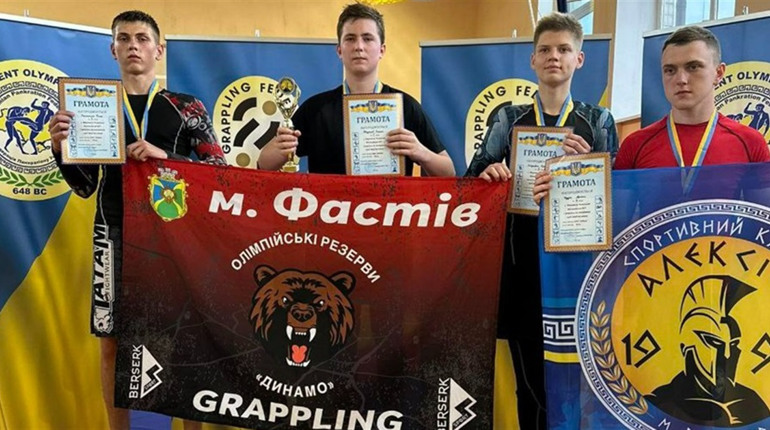 Фастівські спортсмени вибороли майже 40 медалей на Чемпіонаті з грепплінгу у Василькові