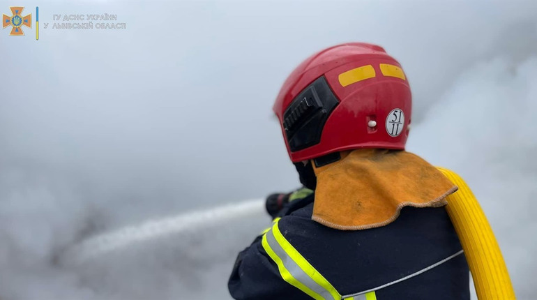 У Червонограді вночі горів дачний будинок. Внаслідок пожежі загинув чоловік