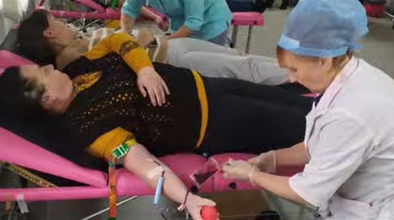 Менська громада зібрала майже 80 донорів під час виїзної акції Центру крові