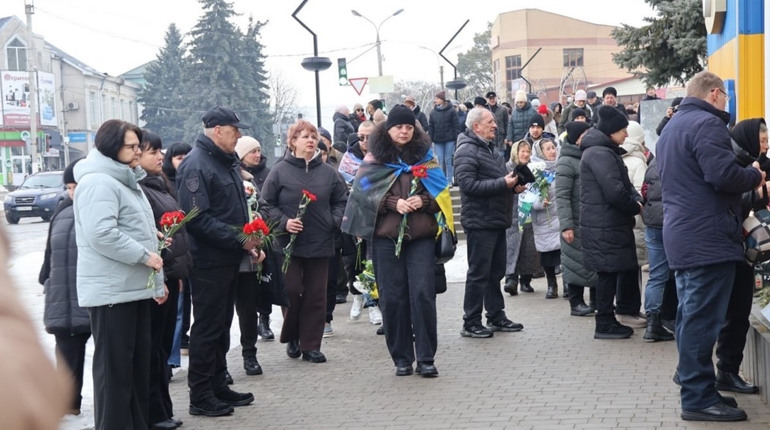 У Городку з’явиться відзнака «Мати Героя» та скульптура «Серце надії», присвячена зниклим безвісти