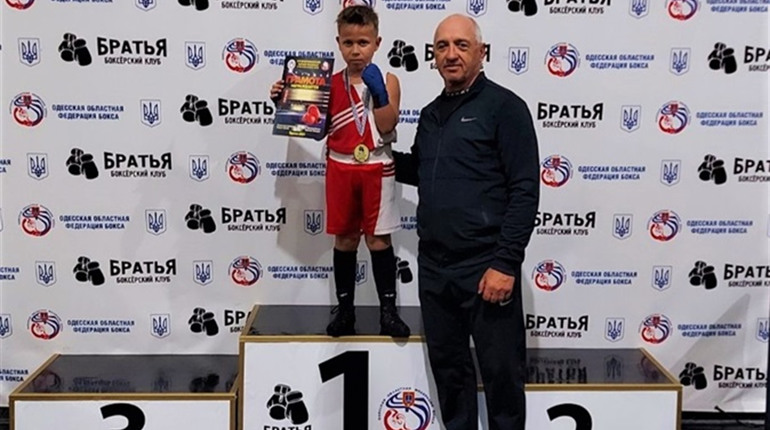 Семирічний боксер з Біляївки став золотим чемпіоном Всеукраїнських змагань