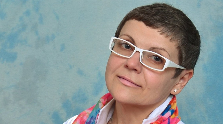 Херсонську колаборантку — фейкову очільницю вишу — пригостили бавовною: що відомо про вибух