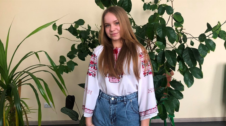 Юна майстриня з Глухівщини отримала Гран-прі міжнародного конкурсу за ляльку-мотанку
