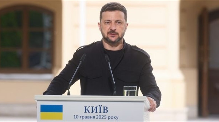 Володимир Зеленський розкритикував ідею 15-кілометрової буферної зони і згадав про Херсон