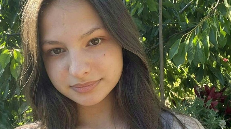 Жовтоводська випускниця Поліна Олексюк здала НМТ на 200 балів і розповіла, як їй це вдалось