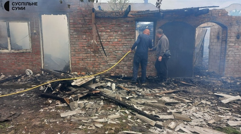 Російські військові протягом двох годин обстрілювали Білопілля. Унаслідок атаки загинули дві жінки