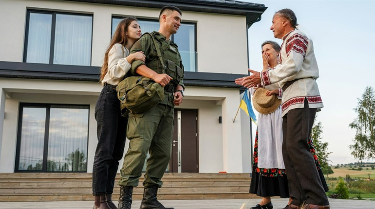 Парасолька від війни: як громада стала родиною для переселенця Андрія