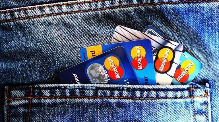 Особенности и преимущества персональных карт Mastercard