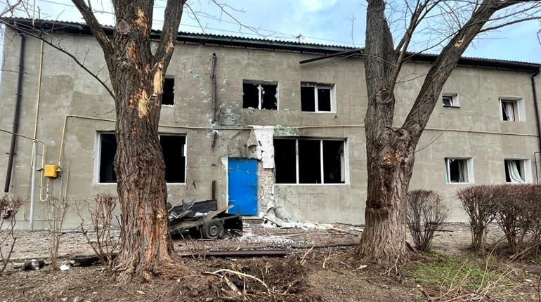 Окупанти продовжують обстрілювати Херсонщину: руйнують будинки та вбивають мирних жителів