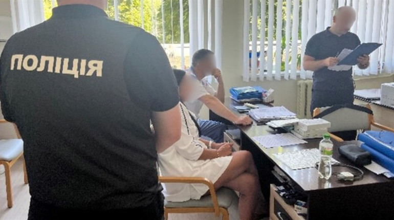 Фіктивна інвалідність: на Житомирщині двом особам оголошено підозру за підробку "історій хвороб"