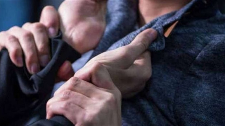 Поліцейські повідомили про підозру жителю Брусенок за нанесення тяжких тілесних ушкоджень сусідові