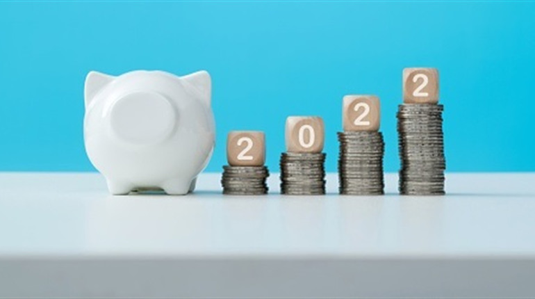 Що зміниться для українців із початком 2022 року: пенсія, зарплата, податки