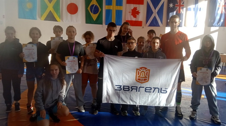 300 юних борців Житомирщини змагалися за путівки на чемпіонат України: збірна Звягеля найсильніша