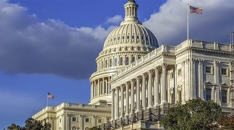 Палата представників США проголосувала за ленд-ліз для України: що це означає