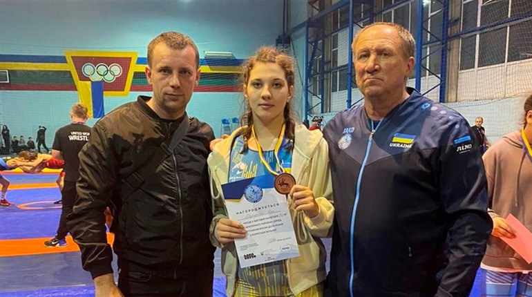 Юна борчиня вільного стилю зі Звягеля Яна Терещенко виборола бронзу на чемпіонаті України (U-15)