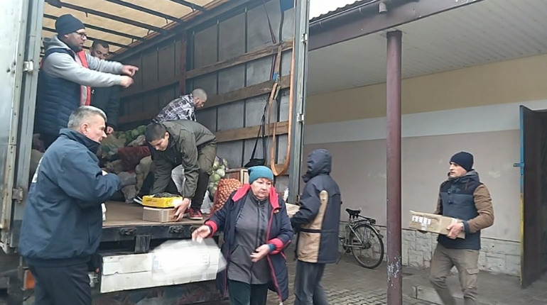 За три дні поліщуки зібрали фуру вантажу – його вже доставили до адресатів